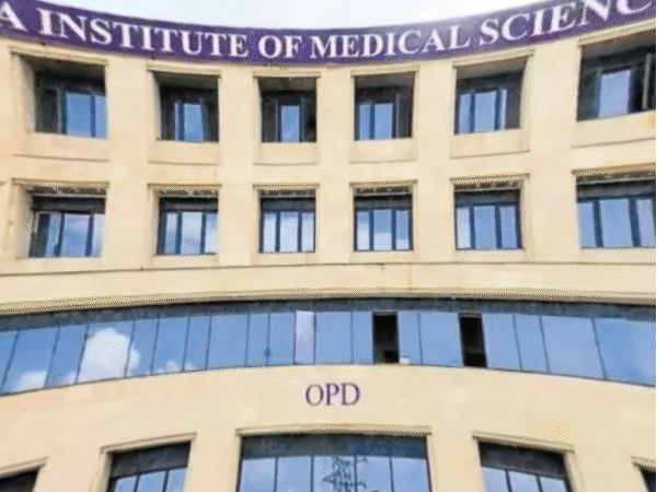 aiims-bhopal-doctor-receives-‘serious-misconduct’-notice:barred-from-meeting-hod-without-appointment;-attempts-suicide-post-duty
