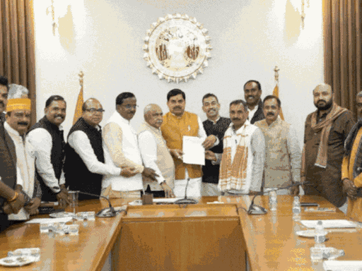 land-pooling-act-withdrawn-in-the-simhastha-area:government-backs-down-after-protests-by-mlas-and-farmers’-union-across-the-region-over-land-acquisition