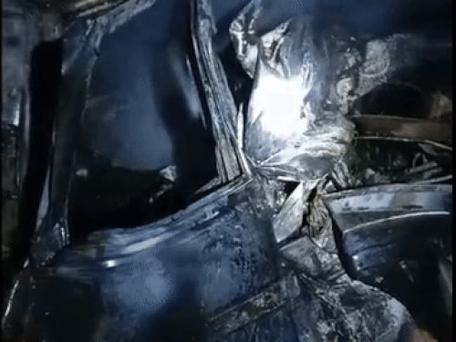 3-killed-as-pickup-truck-catches-fire-at-delhi-mumbai-expressway:bodies-stuck-to-seats,-1-seriously-injured-referred-to-jaipur;-police-investigation-underway