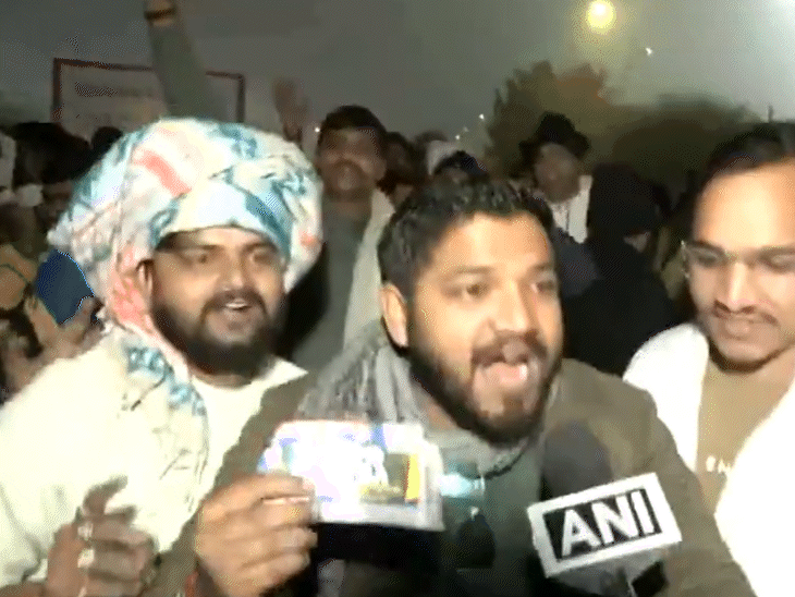 ‘sold-three-sacks-of-wheat,-i-want-my-money-back’:bcci-faces-severe-backlash-after-lucknow-t20i-gets-abandoned-|-watch