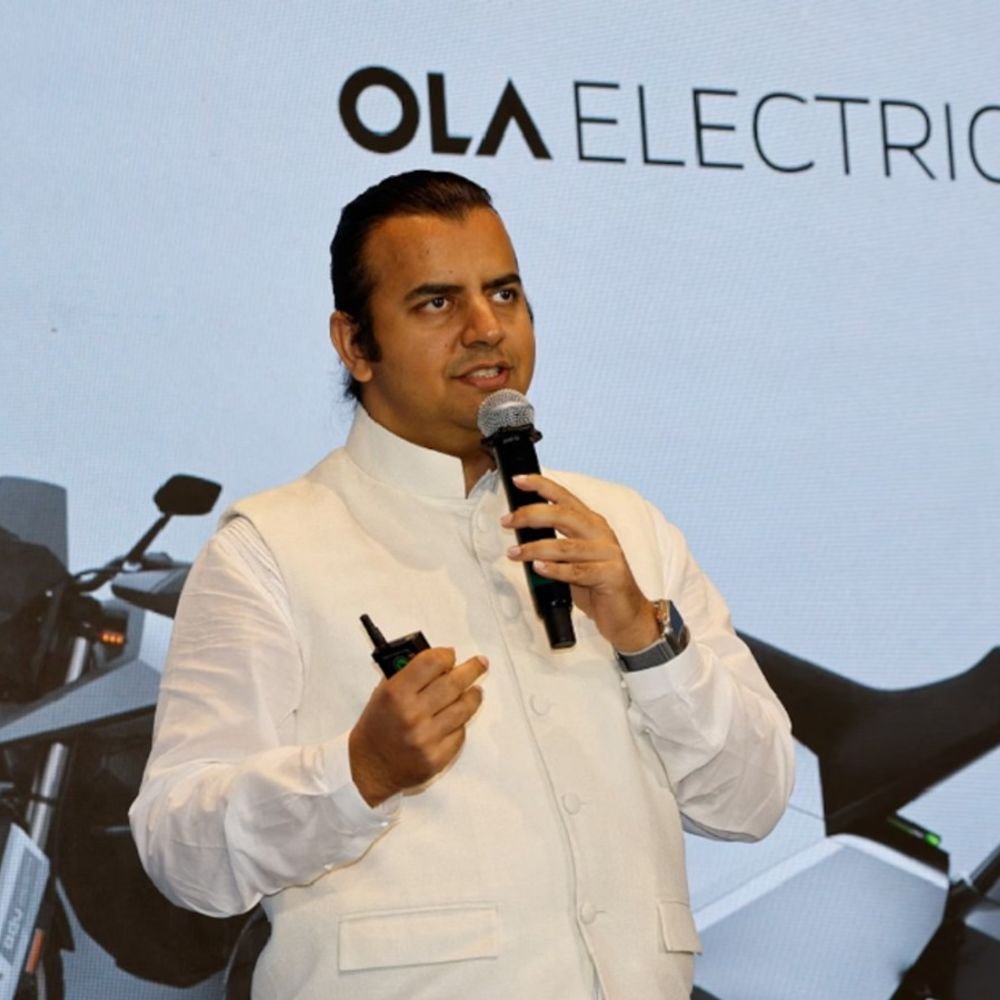 bhavish-aggarwal-sells-ola-electric-shares-worth-₹324-crore:offloads-2.2%-stake-over-three-days-to-repay-₹260-crore-promoter-loan