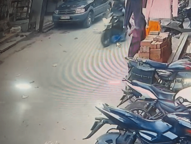 12-year-old-dragged-by-speeding-bike-in-rewa-market:accused-riders-flee-scene-as-child-seriously-injured;-police-probe-cctv-footage