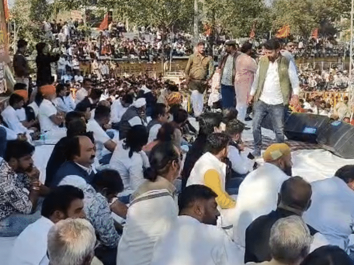 karni-sena-protest-ends-after-1-demand-accepted:questions-raised-whether-action-against-cops-was-sole-motive;-officials-assure-fulfilment-of-remaining-demands