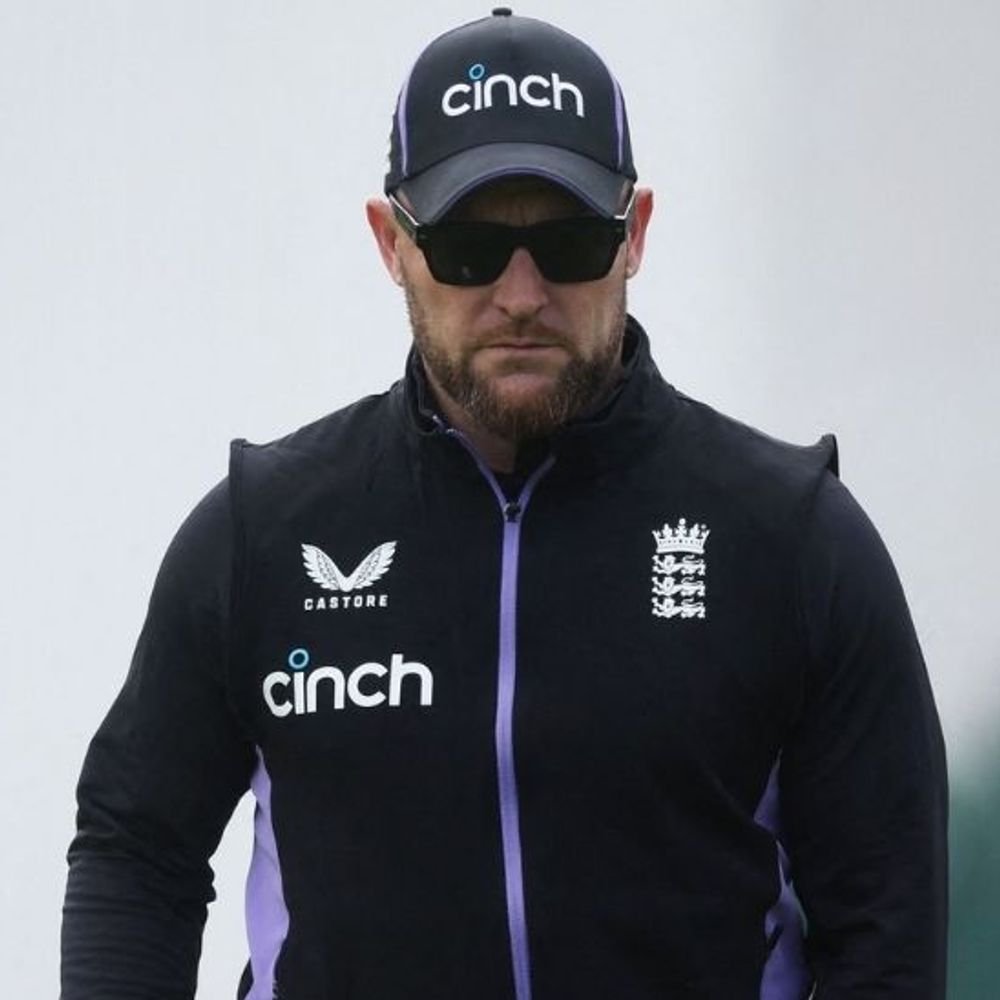 england-coach-mccullum-responds-with-‘don’t-know’-about-coaching-stint:lost-ashes-series;-ecb-to-‘look-into’-claims-of-english-players-drinking-excessively