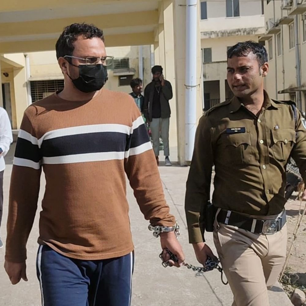 man-fakes-being-judge,-rapes-woman-for-a-year:law-student-arrested,-accused-of-deceiving-15-girls-in-rajasthan