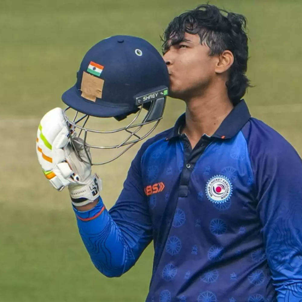 vaibhav-suryavanshi-slams-36-ball-century,-breaks-ab-de-villiers’-record:14-year-old-scored-154-runs-through-sixes-and-fours,-narrowly-missed-double-ton
