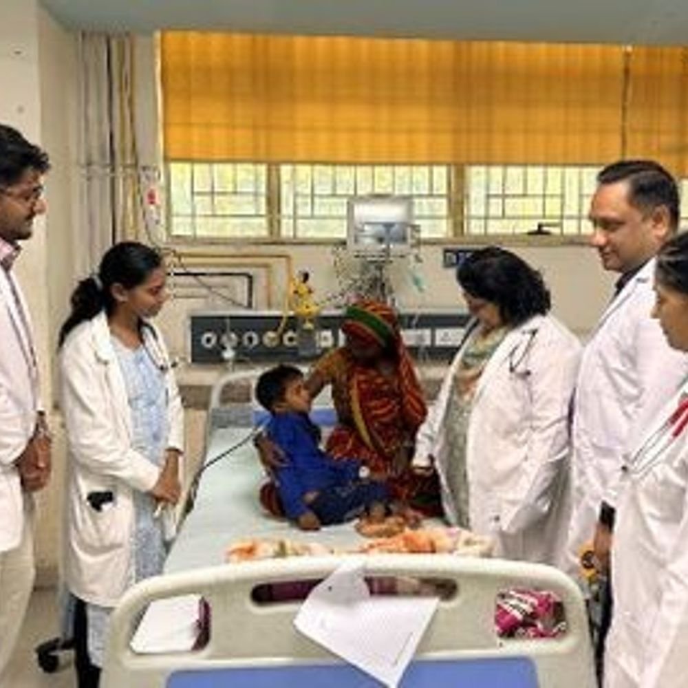gst-cut-creates-drug-shortage-in-mp-government-hospitals:out-of-530-essential-medicines,-200-are-missing;-emergency-services,-surgeries,-and-patient-care-affected