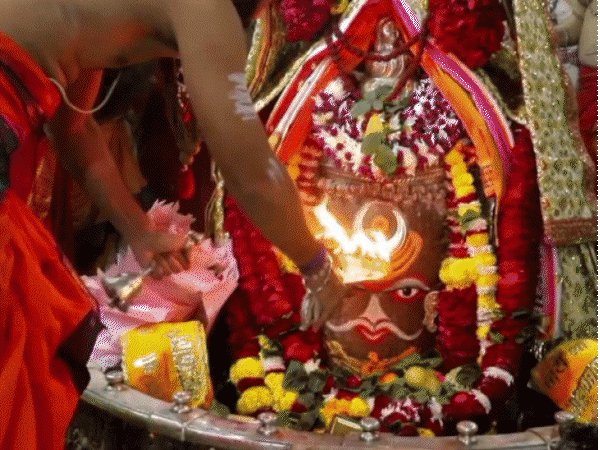 mahakal-temple-sees-surge-in-faith,-donations:jewellery-worth-over-rs-13-crore-donated;-total-offerings-cross-₹1billion-in-year-single