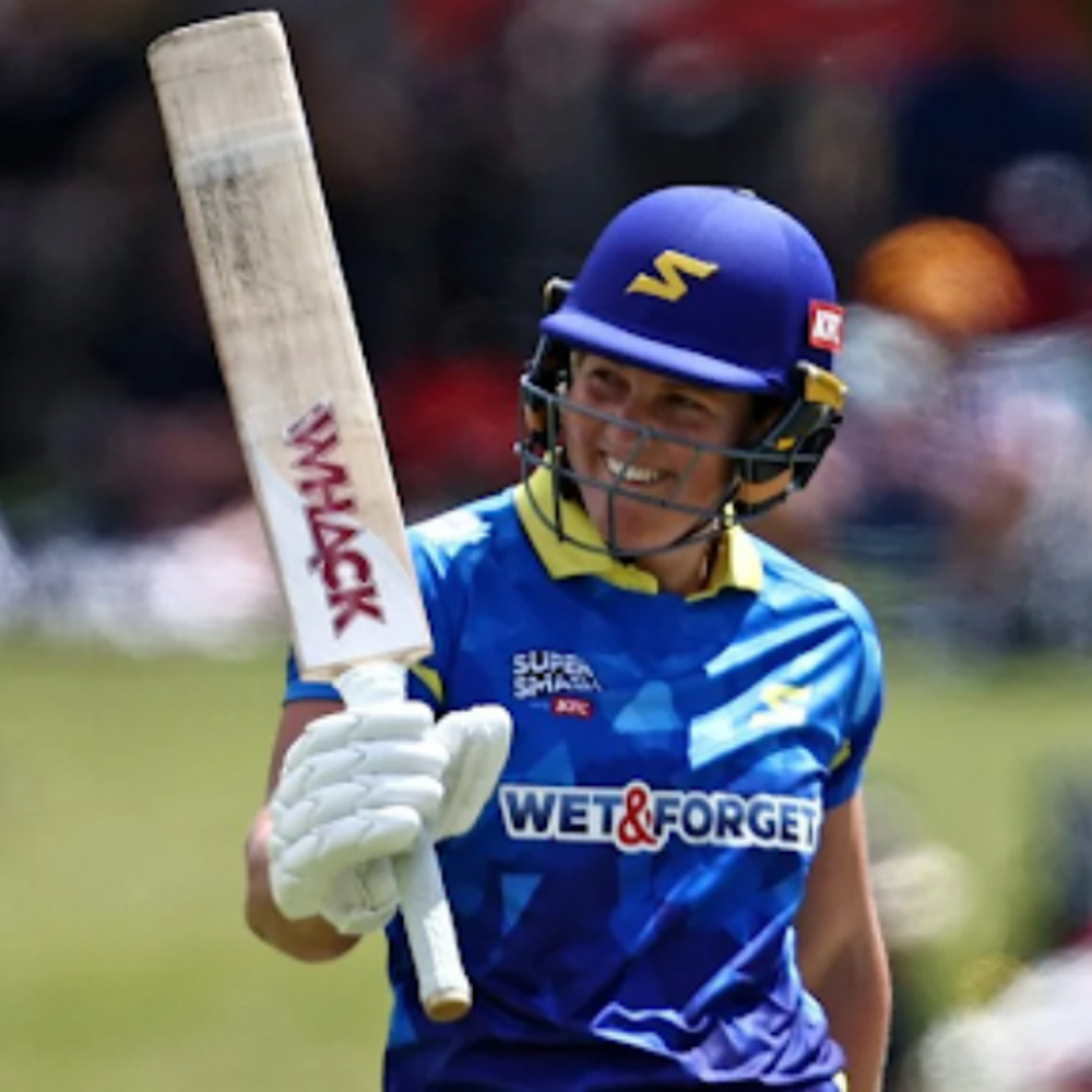 australian-laura-harris-equals-fastest-fifty-in-women’s-t20-record:slams-50(15)-in-super-smash,-hit-6-fours-and-4-sixes-during-her-explosive-knock