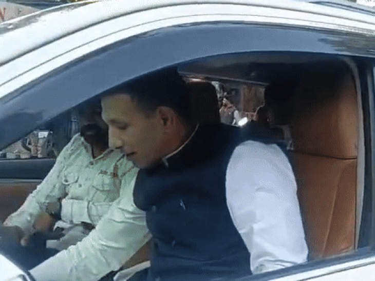 exile-remark-sparks-political-sparring-in-madhya-pradesh:pcc-chief-patwari-tells-indore-party-workers-he-feels-sidelined;-bjp-mocks-congress-saying-power-loss-makes-feel-homeless