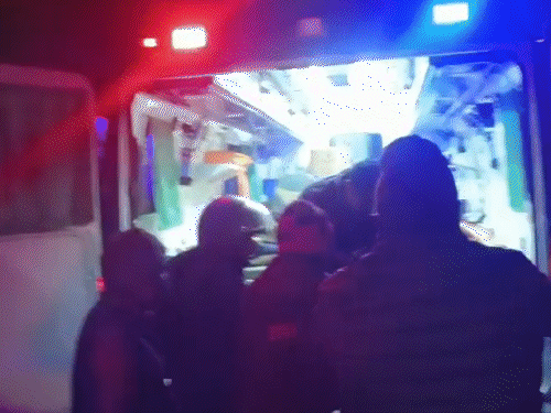 3-dead-as-trax-cruiser-hits-container-in-maihar:passengers-were-heading-for-ganga-snan,-12-injured;-driver-flees-after-fatal-collision