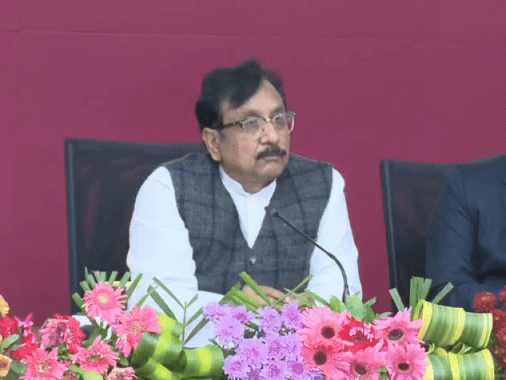 full-time-wardens-now-mandatory-in-tribal-hostels-of-mp:superintendents-to-stay-with-students-overnight;-minister-vijay-shah-announces-new-system
