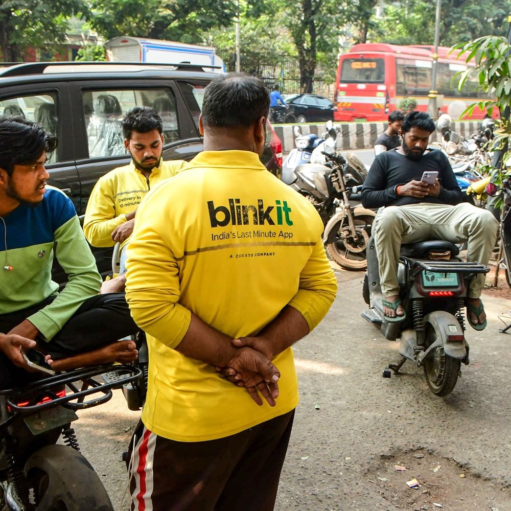 govt’s-big-new-year-gift-for-gig-workers:swiggy,-zomato-delivery-boys-can-work-for-just-40-days-in-a-year-get-health-insurance,-life-insurance-other-benefits