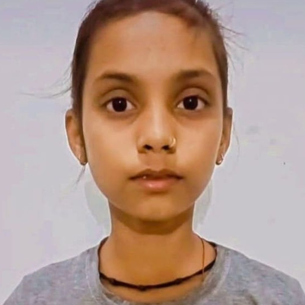 6th-class-girl-collapses-on-ground,-dies:13-year-old-falls-during-pt-at-dhar’s-navodaya-school;-death-suspected-due-to-cold