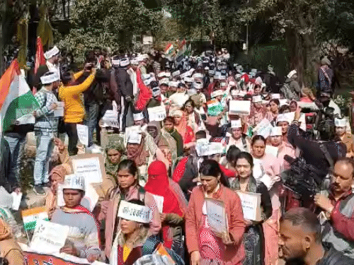 over-2,000-aspiring-teachers-protest-in-bhopal:demand-increase-in-madhya-pradesh-teacher-recruitment-posts;-gherao-dpi-over-vacancies-and-staff-shortage-statewide