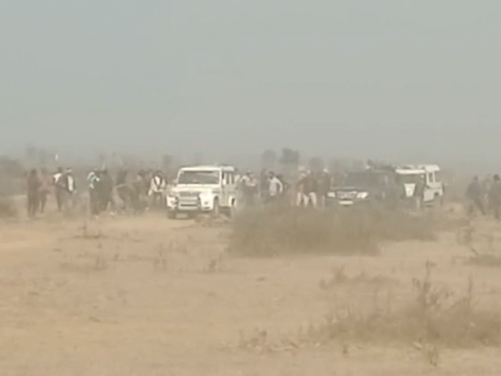 forest-team-attacked-during-encroachment-removal-drive:sticks-used,-vehicles-vandalised-in-sheopur;-staff-flee-to-survive,-forest-ranger-injured-during-attack