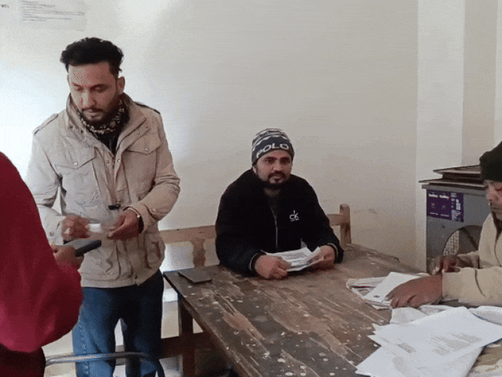 chef-found-hanging-in-rewa-hotel-room:family-alleges-murder,-suspects-live-in-girlfriend-role,-police-await-postmortem-call-details-and-forensic-reports