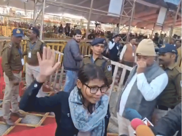 baiga-student’s-plea-to-become-a-doctor-moves-cm-yadav:sidhi’s-anamika-says,-‘family-can’t-afford-education’;-cm-orders-immediate-support-after-clip-reaches-him