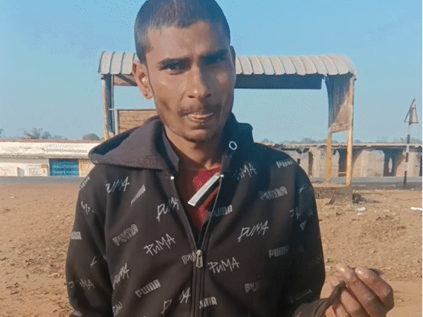 ‘you-are-a-yadav…have-no-right-to-keep-shikha’:rewa-man’s-12-inch-long-topknot-forcibly-pulled-off;-police-told-him-to-throw-it-in-dustbin