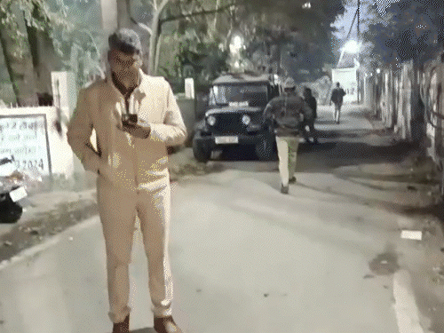 clash-breaks-out-between-lawyers-and-students-clash-in-jabalpur:over-100-youths-allegedly-storm-sai-hostel-with-hockey-sticks