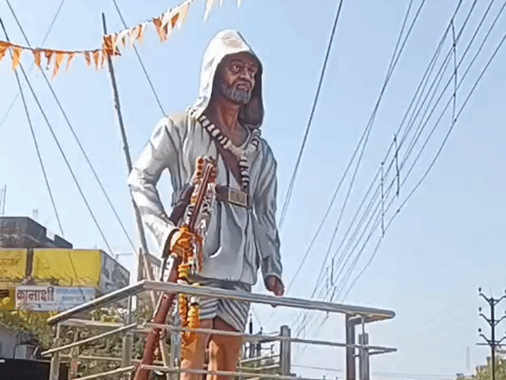 scam-in-mp-in-name-of-india’s-robin-hood:metal-statue-of-tantya-mama-planned-for-rs-10-lakh,-fibre-idol-installed-in-khargone,-mla-inaugurates-it