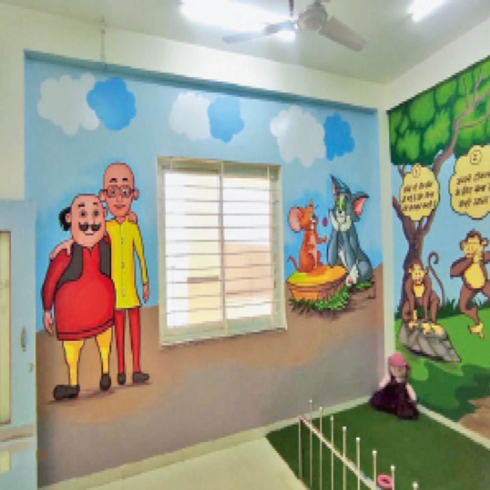 bhopal-introduces-play-themed-vaccination-centres:services-available-daily-at-three-government-hospitals