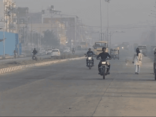 cyclonic-circulations-bring-clouds-and-fog-across-madhya-pradesh:relief-from-severe-cold-likely-for-2-days,-drizzle-and-light-rain-possible-later-this-month