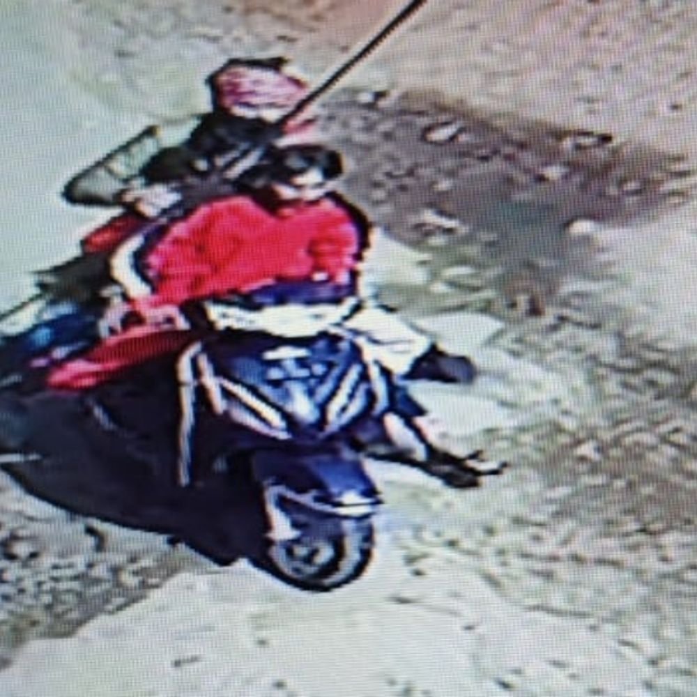 neighbour-dispute-turns-violent-with-firing-in-gwalior:victims-assaulted;-cctv-captures-accused,-1-arrested