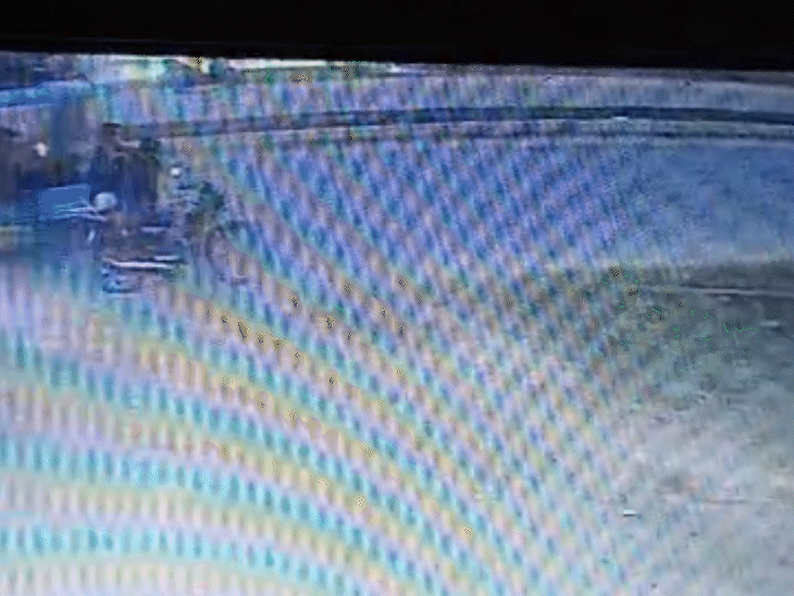 bike-collision-turns-fatal-on-singrauli-national-highway:fallen-rider-crushed-by-speeding-trailer-after-crash,-cctv-shows-people-watching-before-victim-taken-to-hospital