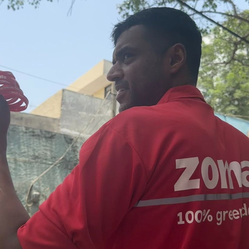 deepinder-goyal-resigns-from-eternal,-formerly-zomato:to-remain-on-company’s-board;-blinkit-ceo-dhindsa,-to-replace-him-as-group-ceo