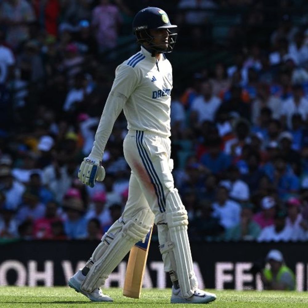 ranji-trophy;-shubman-gill-out-on-duck,-jadeja-departs-for-7:easwaran-run-out-due-to-drinks-break;-sarfaraz-khan-slams-17th-ton