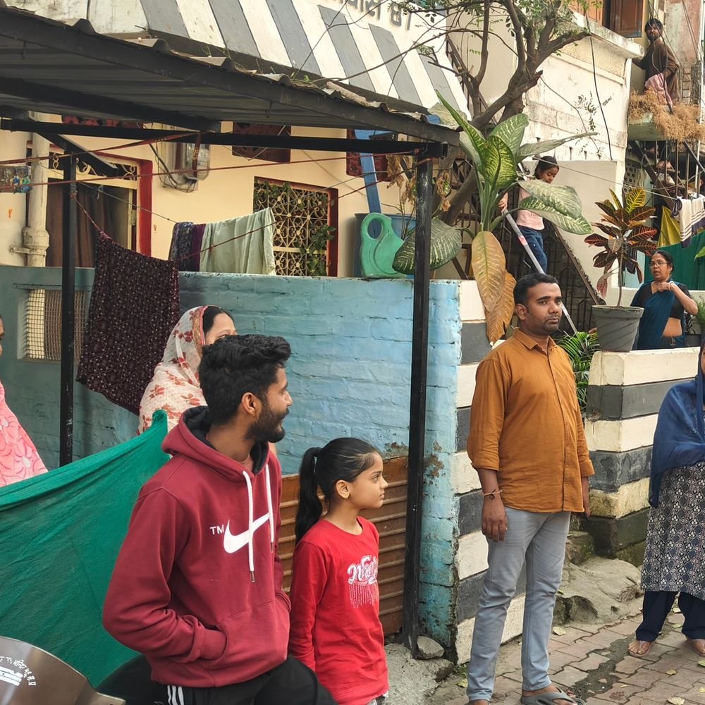 25-fall-ill-due-to-contaminated-water-in-mhow:many-children-suffer-from-jaundice,-pipeline-passes-through-drain;-residents-say-no-action-is-taken-despite-complaints