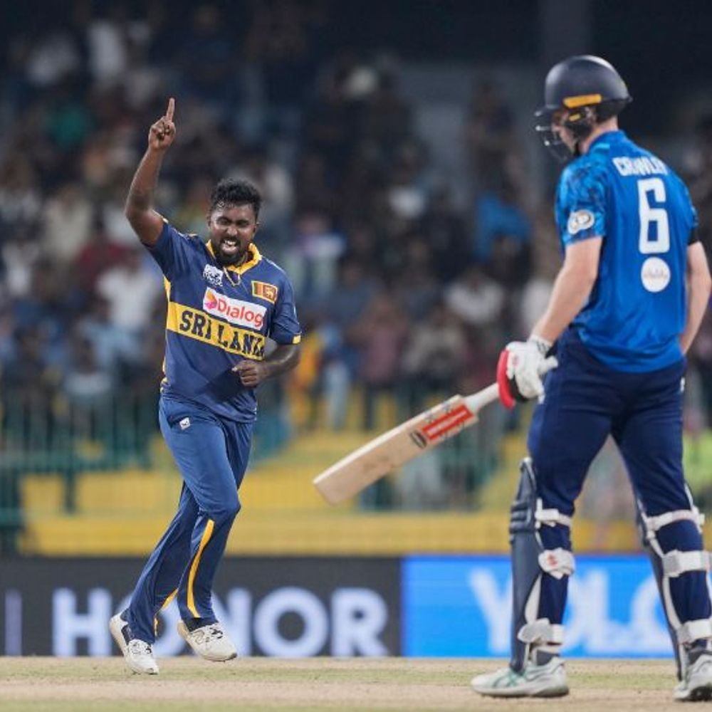 sri-lanka-beat-england-by-19-runs-in-1st-odi:kusal-mendis,-dunith-wellalage-help-lankan-lions-clinch-1-0-series-lead