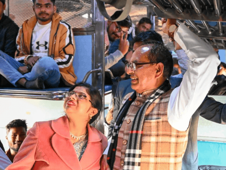 motorised-tricycle-gift-marks-shivraj’s-inclusive-outreach:pledge-in-vidisha-expands-into-plan-to-meet-more-specially-abled-people-after-arriving-in-ganjbasoda-by-train