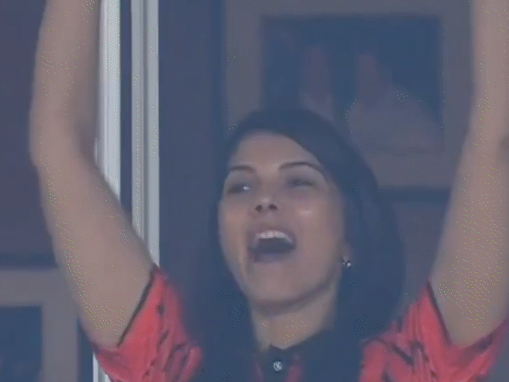 sunrisers-eastern-cape-enter-fourth-consecutive-sa20-final:kavya-maran-hugs-father-as-sec-set-up-summit-clash-against-pretoria-capitals-watch