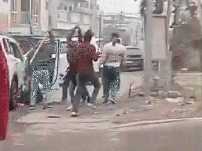 history-sheeter-brutally-attacked-in-bhopal:miscreants-in-unnumbered-vehicles-attack-man-with-crowbar-and-hammer;-assailants-flee-crime-scene