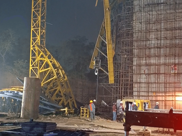 loose-nut-bolts-lead-frame-of-100-foot-high-flyover-pillar-collapse:1-worker-die-in-under-construction-bridge-accident-in-jabalpur;-delhi-team-to-probe