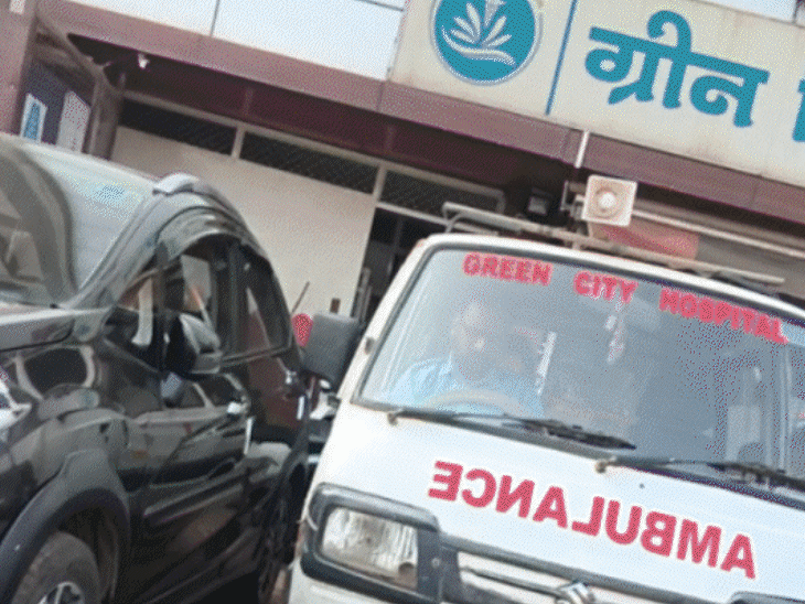 give-me-₹1-crore,-can-open-hospital-anywhere-in-mp:man-claims-to-run-17-hospitals-offers-ayushman-bharat-registration-for-₹20-lakh-scheme-deal