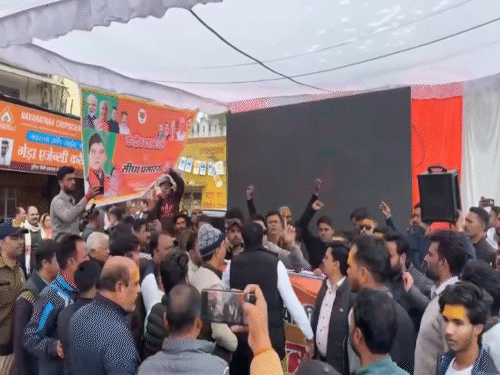 ugc-protest-disrupts-bjp-budget-programmes-in-shivpuri:chaos-during-bharat-bandh,-chairs-thrown;-bjp-leaders-flee-stage