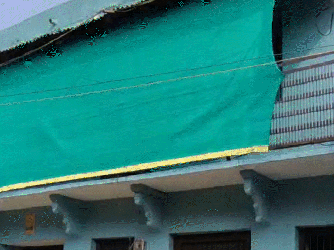 police-raid-drug-factory,-seize-chemicals-worth-₹4-crore:owner-abandons-fortuner,-flees-as-authorities-confiscate-equipment-in-goghatpur-village