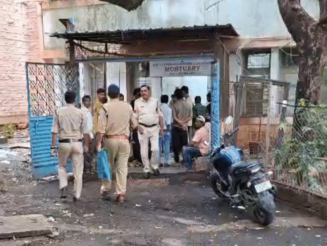 14-year-old-bhopal-student-dies-amid-‘free-fire’-game-craze:spent-₹28k-from-grandfather’s-account-to-buy-expensive-skin-weapons;-then-gold-medalist-hanged-himself