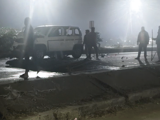 liquor-company-staff-attacked-in-dhar:one-critically-injured-as-armed-mob-goes-on-20-minute-rampage-near-bus-stand