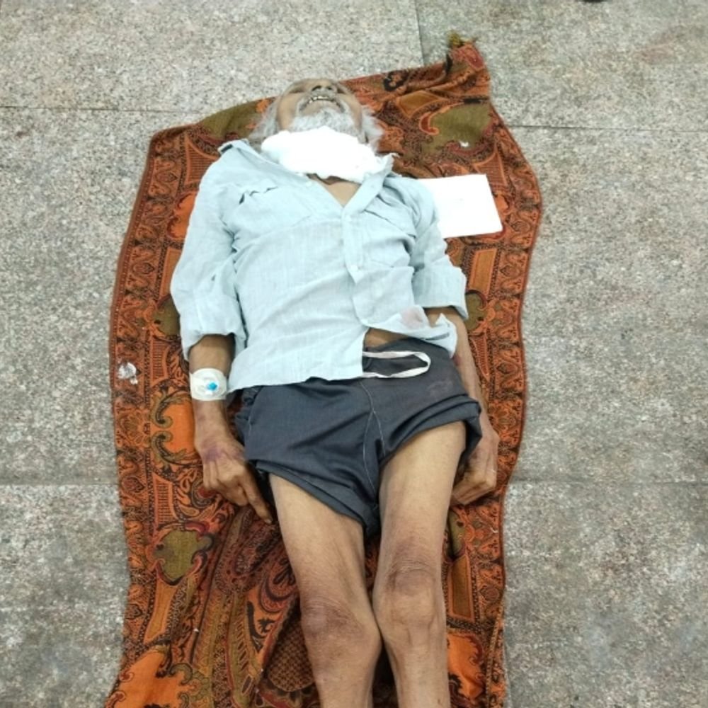 81-year-old-gwalior-man-troubled-by-illness-slits-his-throat:sons-rush-him-to-ja-hospital-after-house-owner-finds-him-injured,-succumbs-after-7-days