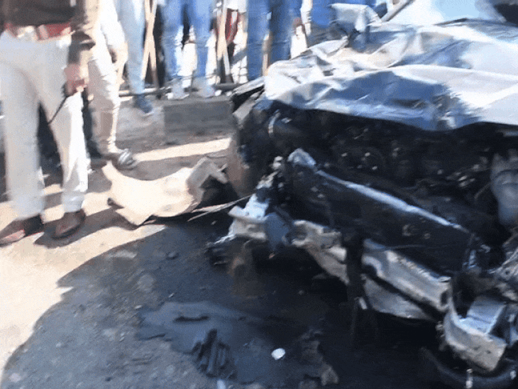 speeding-audi-runs-over-bike-riders-in-rewa,-3-die:woman-among-dead;-father-was-going-to-give-son’s-wedding-invitation