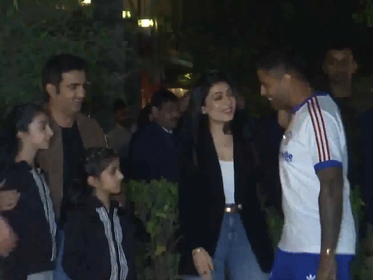 watch-gautam-gambhir-hosts-dinner-for-team-india-in-delhi:seen-welcoming-players-at-his-residence;-ind-next-face-namibia-on-12-feb
