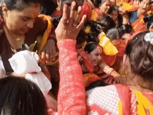 stampede-after-rumour-of-kalash-distribution:25,000-women-gather-at-15,000-capacity-stadium;-3-of-4-gates-kept-closed