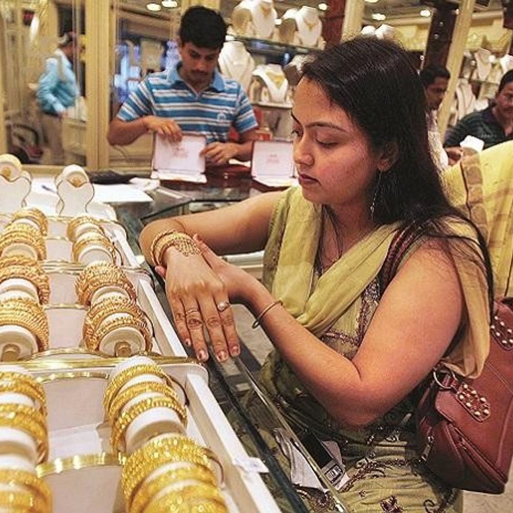 silver-drops-₹1.27-lakh-in-13-days:gold-down-₹20,008-from-record-high—check-city-wise-gold-prices