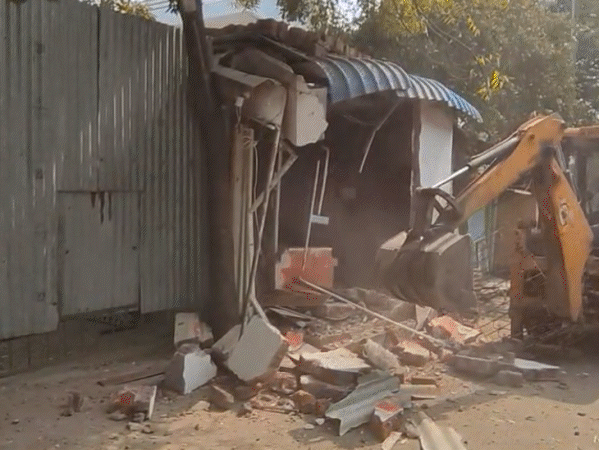 bjp-leader-arrested-for-verbally-abusing-judge-in-dewas:officials-demolish-his-illegal-farm-and-buildings,-two-others-still-missing-after-car-dispute