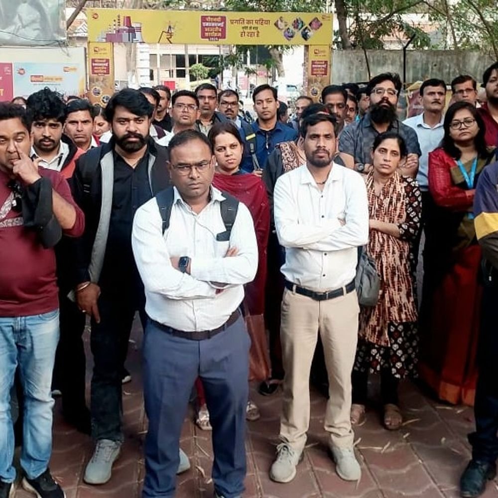 strike-called-over-privatization-and-new-labour-laws:bank-employees-and-officers-to-rally-at-gandhi-hall,-banking-services-expected-to-be-hit
