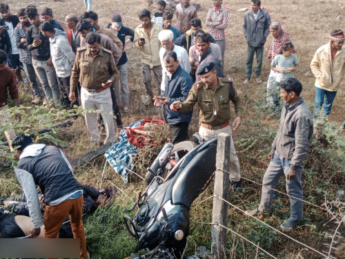 three-youths-fall-from-culvert-with-bike-in-seoni-malwa:die-on-the-spot,-villagers-alert-police;-identities-yet-to-be-established